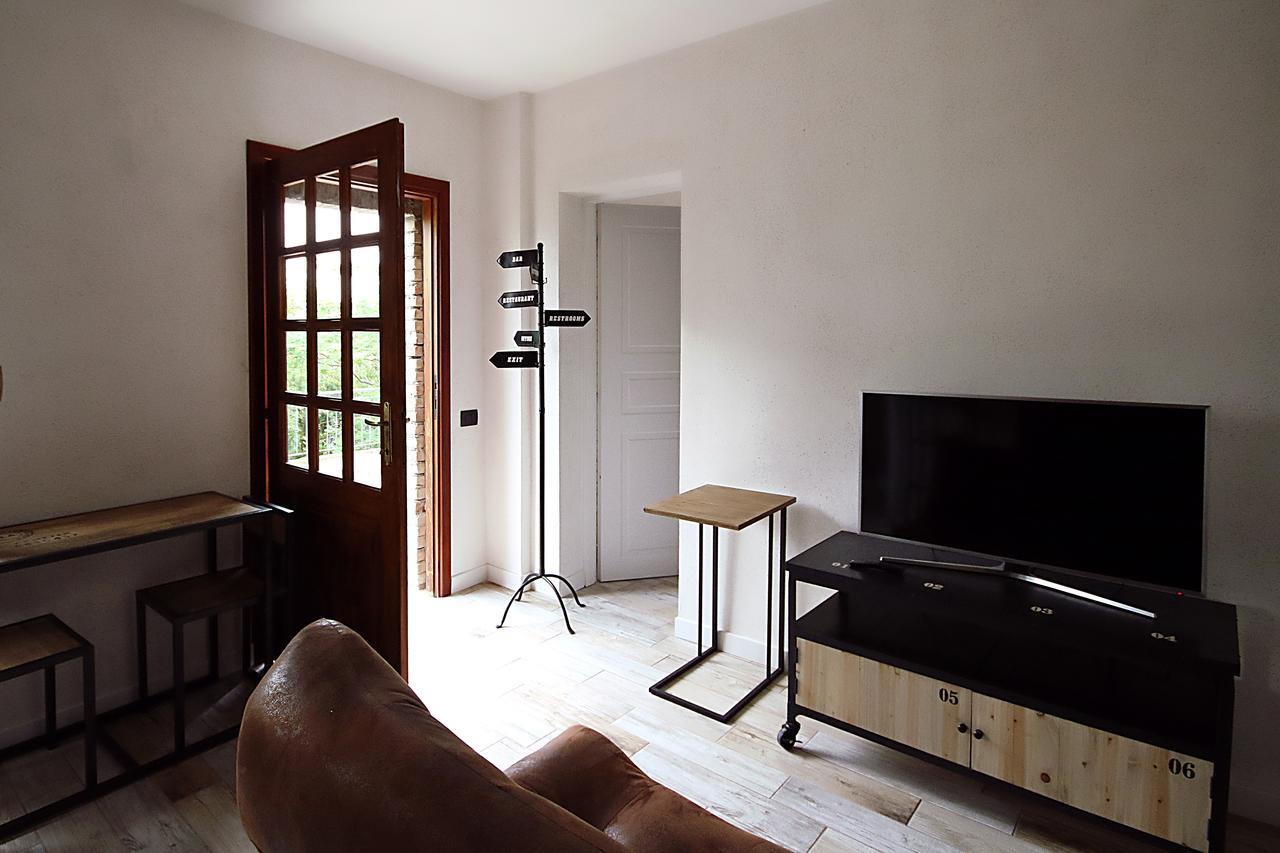 La Maesta' Bed & Breakfast Langhirano Bagian luar foto